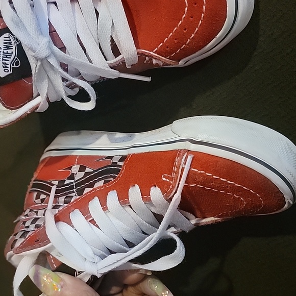 Vans - Picture 3 of 10